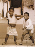 Girl and Boy Dancing Affiches par Nelson Figueredo