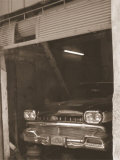 Car in Garage Poster par Nelson Figueredo