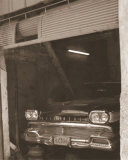 Car in Garage Pósters por Nelson Figueredo