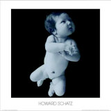 Floating Baby Kunstdrucke von Howard Schatz