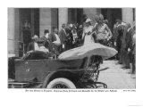 Erzherzog Franz Ferdinand and His Wife Leave Sarajevo Town Hall for Their Last Car Ride reproduction procédé giclée par Haeckel 