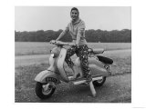Girl Wearing a Headscarf and Jazzy Slacks Models a Lambretta Ld 125 Mark IV Scooter Reproduction procédé giclée