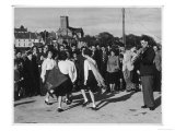 Crowd Watching Girls Performing Traditional Irish Dancing at Killybegs County Donegal Ireland reproduction procédé giclée