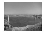 1935 Golden Gate Bridge Towers 1 and 2 Poster Wydruk giclee autor Photo Archive Underwood 1935 Golden Gate Bridge Towers 1 and 2 Poster Wydruk giclee autor Photo Archive Underwood