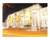The Metropolitan Museum of Art Under the Dark Night Sky Stampa giclée di New Yorkled The Metropolitan Museum of Art Under the Dark Night Sky Stampa giclée di New Yorkled