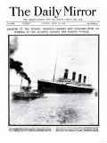 Disaster to the Titanic: Worlds Largest Ship Collides with Iceberg During Her Maiden Voyage Reproduction procédé giclée
