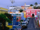 Bo-Kaap, Chiappini Street, Muslim Cape-Malay Area, Wide Angle, Cape Town, South Africa Fotografie-Druck von Ariadne Van Zandbergen