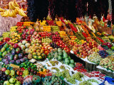 Stall at La Boqueria Market, Barcelona, Spain Reprodukcja zdjęcia autor Oliver Strewe Stall at La Boqueria Market, Barcelona, Spain Reprodukcja zdjęcia autor Oliver Strewe