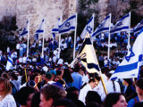 Crowd Celebrating Jeru.S.A.Lem Day at Western (Wailing) Wall, Jerusalem, Israel Photographie par James Marshall