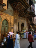 Street in Great Bazaar Khan Al-Khalil, Cairo, Egypt Photographie par Mark Daffey