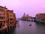 Dusk on Canal, Venice, Veneto, Italy Photographie par Christopher Groenhout