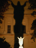 Statue of Christ with Shadow on St. Louis Cathedral, New Orleans, Louisiana, USA Photographie par Stephen Saks