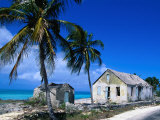 Buildings from an Old Settlement on the Shore, Cat Island, Bahamas Lámina fotográfica por Greg Johnston