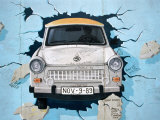 Berlin Wall Mural, East Side Gallery, Berlin, Germany Fotografisk tryk af Martin Moos