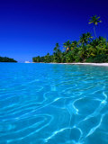 Tropical Lagoon Waters, Aitutaki, Southern Group, Cook Islands Photographie par Peter Hendrie
