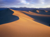 Sun and Shadows Outline Sand Dunes Near Stovepipe Wells, Death Valley National Park, California, US Fotografisk trykk av Rob Blakers Sun and Shadows Outline Sand Dunes Near Stovepipe Wells, Death Valley National Park, California, US Fotografisk trykk av Rob Blakers