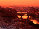 High Angle View of Arno River and Ponte Vecchio at Sunset, Florence, Italy Reprodukcja zdjęcia autor John Elk III