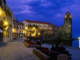 Waterfront Street of Coastal Town, Collioure, Languedoc-Roussillon, France Lámina fotográfica por Bill Wassman Waterfront Street of Coastal Town, Collioure, Languedoc-Roussillon, France Lámina fotográfica por Bill Wassman
