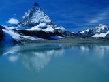 Matterhorn Reflected in Glacial Lake Near Zermatt, Zermatt, Switzerland Photographie par Cheryl Conlon