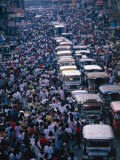 Street Crowded with People and Jeepneys in Blumentritt Area, Manila, Manila, Philippines 写真プリント - ジョン・ペノック