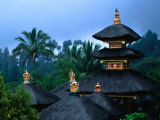 Pura Besakih Complex of 23 Temples, Gunung Agung, Indonesia Fotografisk trykk av Paul Beinssen Pura Besakih Complex of 23 Temples, Gunung Agung, Indonesia Fotografisk trykk av Paul Beinssen