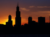 The Sears Tower and Skyline at Sunset, Chicago, USA Photographie par Richard I'Anson