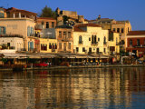 Morning Sunlight on Buildings on Harbour Hania, Crete, Greece Fotografisk trykk av Glenn Beanland Morning Sunlight on Buildings on Harbour Hania, Crete, Greece Fotografisk trykk av Glenn Beanland