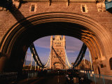 Tower Bridge, London, England Lámina fotográfica por Angus Oborn Tower Bridge, London, England Lámina fotográfica por Angus Oborn