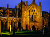 Melrose Abbey Was Founded in 1131 by David I & the Cistercian Monks from France, Melrose, Scotland Photographie par Glenn Beanland