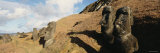 Moai Statues, Tahai Archaeological Site, Rano Raraku, Easter Island, Chile Photographie par Panoramic Images 