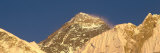 Mount Everest, Low Angle View of a Mountain Peak, Nepal Lámina fotográfica por Panoramic Images Mount Everest, Low Angle View of a Mountain Peak, Nepal Lámina fotográfica por Panoramic Images