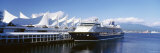 Cruise Ship Docked at a Harbor, Vancouver, British Columbia, Canada Stampa fotografica di Panoramic Images Cruise Ship Docked at a Harbor, Vancouver, British Columbia, Canada Stampa fotografica di Panoramic Images