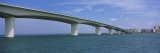 Bridge Across the Sea, Ringling Causeway Bridge, Sarasota Bay, Sarasota, Florida, USA Lámina fotográfica por Panoramic Images Bridge Across the Sea, Ringling Causeway Bridge, Sarasota Bay, Sarasota, Florida, USA Lámina fotográfica por Panoramic Images