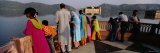 Tourist Standing in the Balcony of a Building, Jal Mahal, Jaipur, Rajasthan, India Lámina fotográfica por Panoramic Images Tourist Standing in the Balcony of a Building, Jal Mahal, Jaipur, Rajasthan, India Lámina fotográfica por Panoramic Images