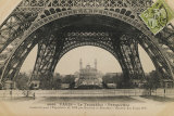 La Base de la Tour Eiffel Print