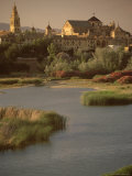 The Guadalquivir River and Alcazar, Cordoba, Andalucia (Andalusia), Spain Fotografisk trykk av Steve Bavister The Guadalquivir River and Alcazar, Cordoba, Andalucia (Andalusia), Spain Fotografisk trykk av Steve Bavister