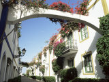 Apartments Club De Mar, Puerto De Mogan, Gran Canaria, Canary Islands, Spain Lámina fotográfica por Jean Brooks Apartments Club De Mar, Puerto De Mogan, Gran Canaria, Canary Islands, Spain Lámina fotográfica por Jean Brooks