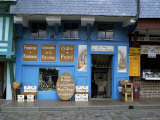 Calvados and Cider Shop by Vieux Bassin in Quai Ste. Catherine, Honfleur, Basse Normandie, France Photographie par Pearl Bucknall