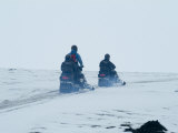 Skidooing on Langjokull Glacier, Iceland, Polar Regions Fotografisk tryk af Ethel Davies Skidooing on Langjokull Glacier, Iceland, Polar Regions Fotografisk tryk af Ethel Davies