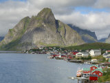 Reine, Moskenesoya, Lofoten Islands, Norway, Scandinavia Lámina fotográfica por Gary Cook Reine, Moskenesoya, Lofoten Islands, Norway, Scandinavia Lámina fotográfica por Gary Cook