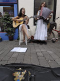 Buskers, Galway, County Galway, Connacht, Republic of Ireland Photographic Print by Gary Cook
