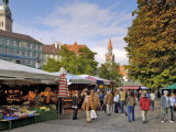 Viktualienmarkt, Food Market, Munich (Munchen), Bavaria (Bayern), Germany Photographic Print by Gary Cook