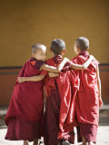 Buddhist Monks, Paro Dzong, Paro, Bhutan Photographie par Angelo Cavalli