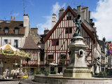Place Francois Rude Bareuzai, Dijon, Bourgogne (Burgundy), France Photographie par Peter Scholey