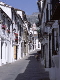 Street Scene in the White Village of Crazalema, Andalucia (Andalusia), Spain Photographic Print by Peter Higgins