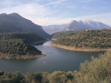 View to Mountains, Supramonte Di Oliena, Lake Cedrino, Dorgali, Nuoro Province, Sardinia, Italy Photographie par Ken Gillham