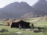 Nomad Tents, Lar Valley, Iran, Middle East Lámina fotográfica por Desmond Harney