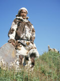 Eskimo in Traditional Clothing at Yanrakino Village, Chukchi Peninsula, Russian Far East, Russia Lámina fotográfica por Geoff Renner Eskimo in Traditional Clothing at Yanrakino Village, Chukchi Peninsula, Russian Far East, Russia Lámina fotográfica por Geoff Renner