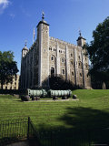 The White Tower, Tower of London, Unesco World Heritage Site, London, England Photographic Print by Walter Rawlings
