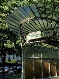 Metropolitain Station Entrance, Paris, France Lámina fotográfica por Gavin Hellier